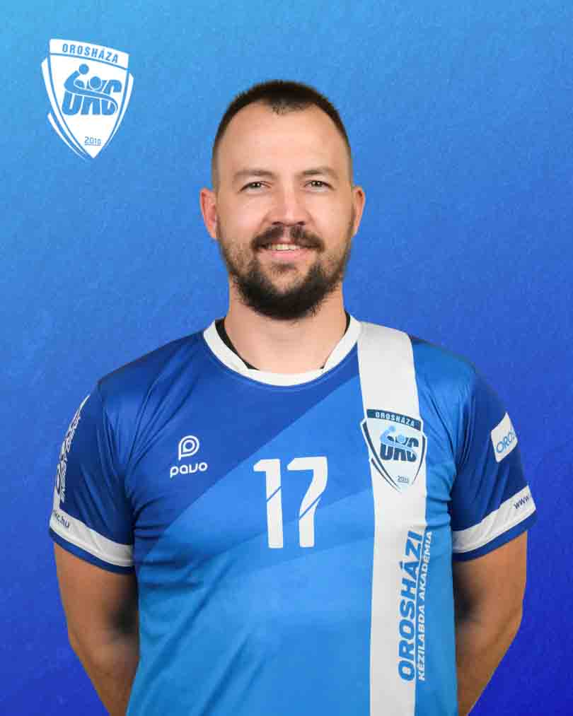 Morva Zoltán - irányító/átlövő Morva Zoltán