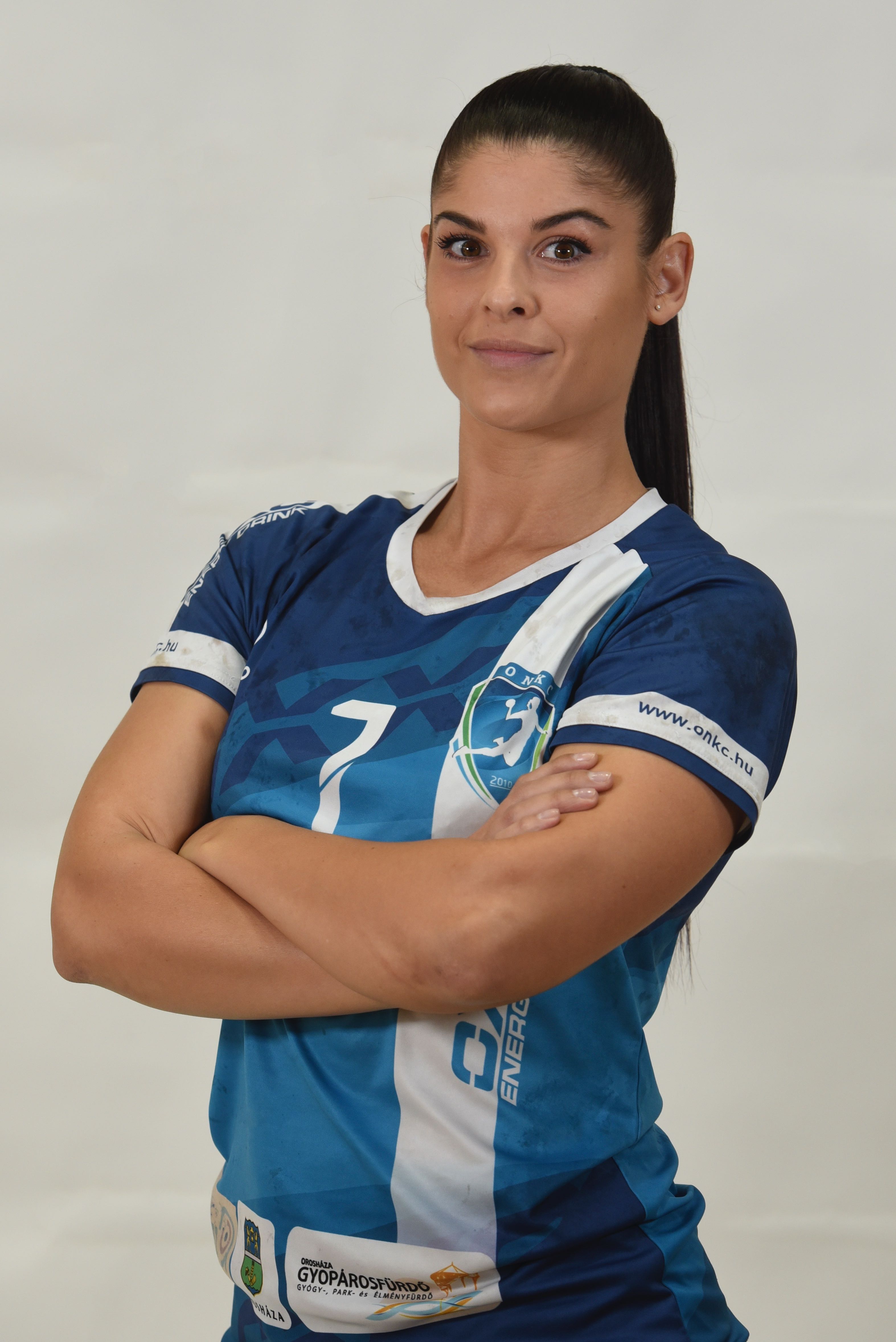Vörös Bettina